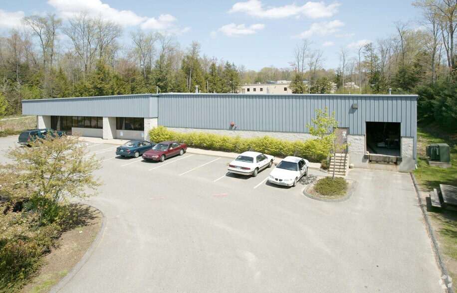 187 Commercial Blvd, Torrington, CT 06790