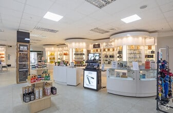 11 Strait Bargate, Boston for lease Interior Photo- Image 2 of 7