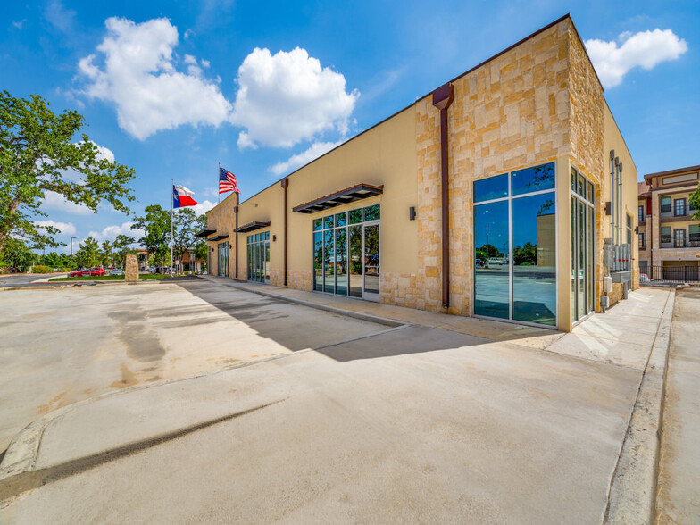 7927 Calle Rialto, San Antonio, TX for lease - Building Photo - Image 1 of 18