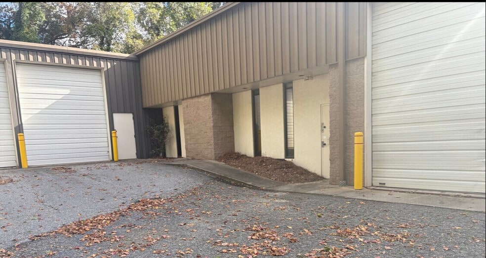 2417 Binford St, Greensboro, NC for lease - Building Photo - Image 3 of 7