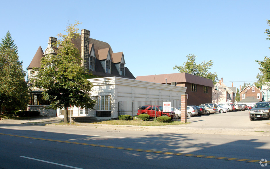 490 Delaware Ave, Buffalo, NY for sale - Primary Photo - Image 1 of 1