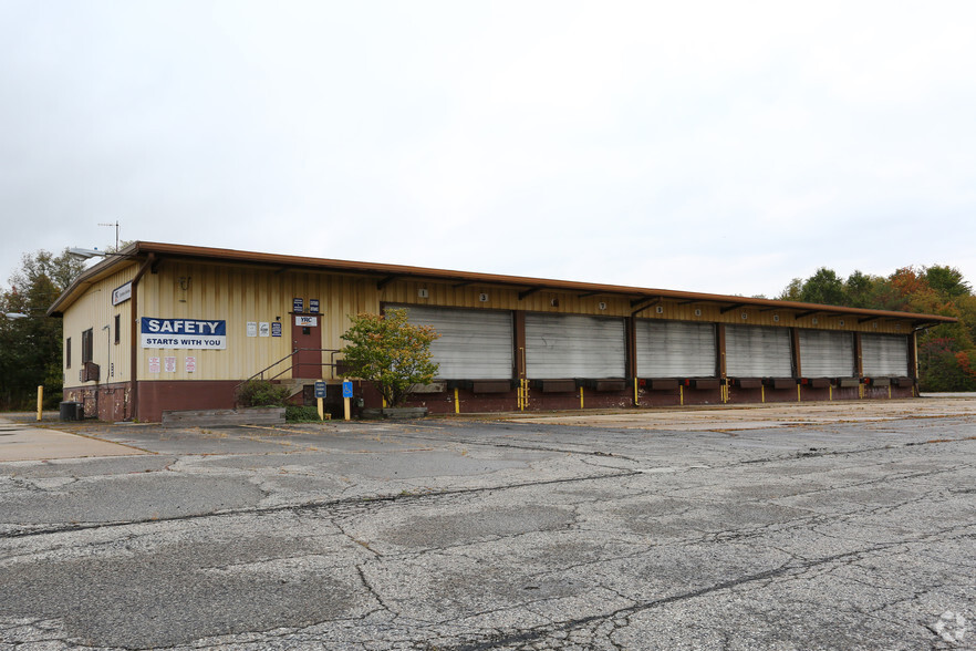 3020 Gale Ave, Hubbard, OH for sale - Building Photo - Image 3 of 4