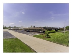 6000 Cochran Rd, Solon, OH for lease Building Photo- Image 2 of 5