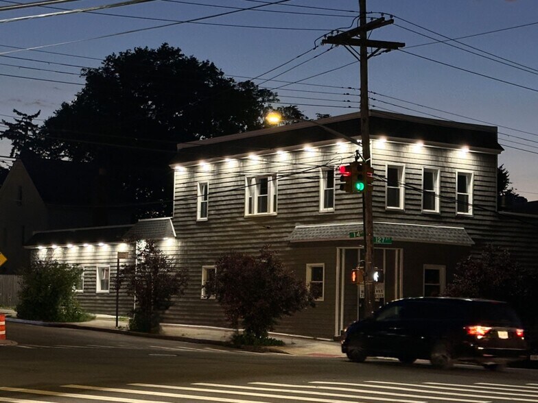 1346 127th St, College Point, NY for sale - Primary Photo - Image 1 of 1