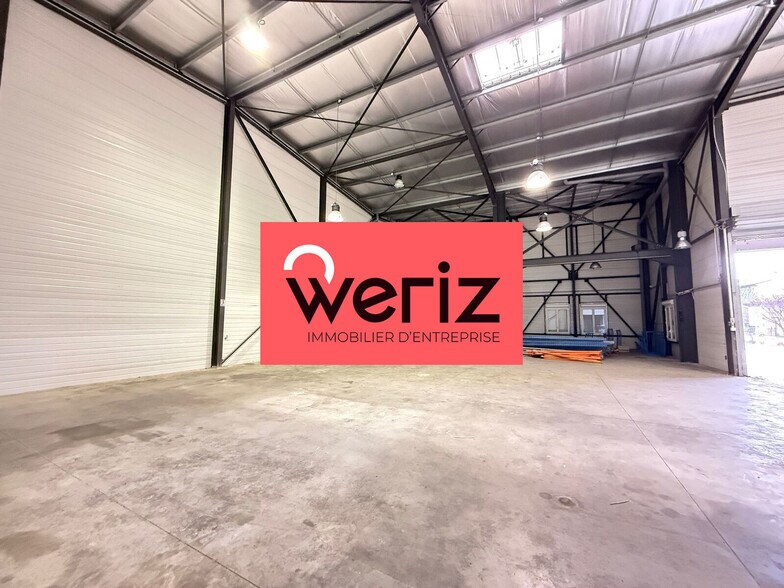 Flex in Aubagne for lease - Building Photo - Image 1 of 9