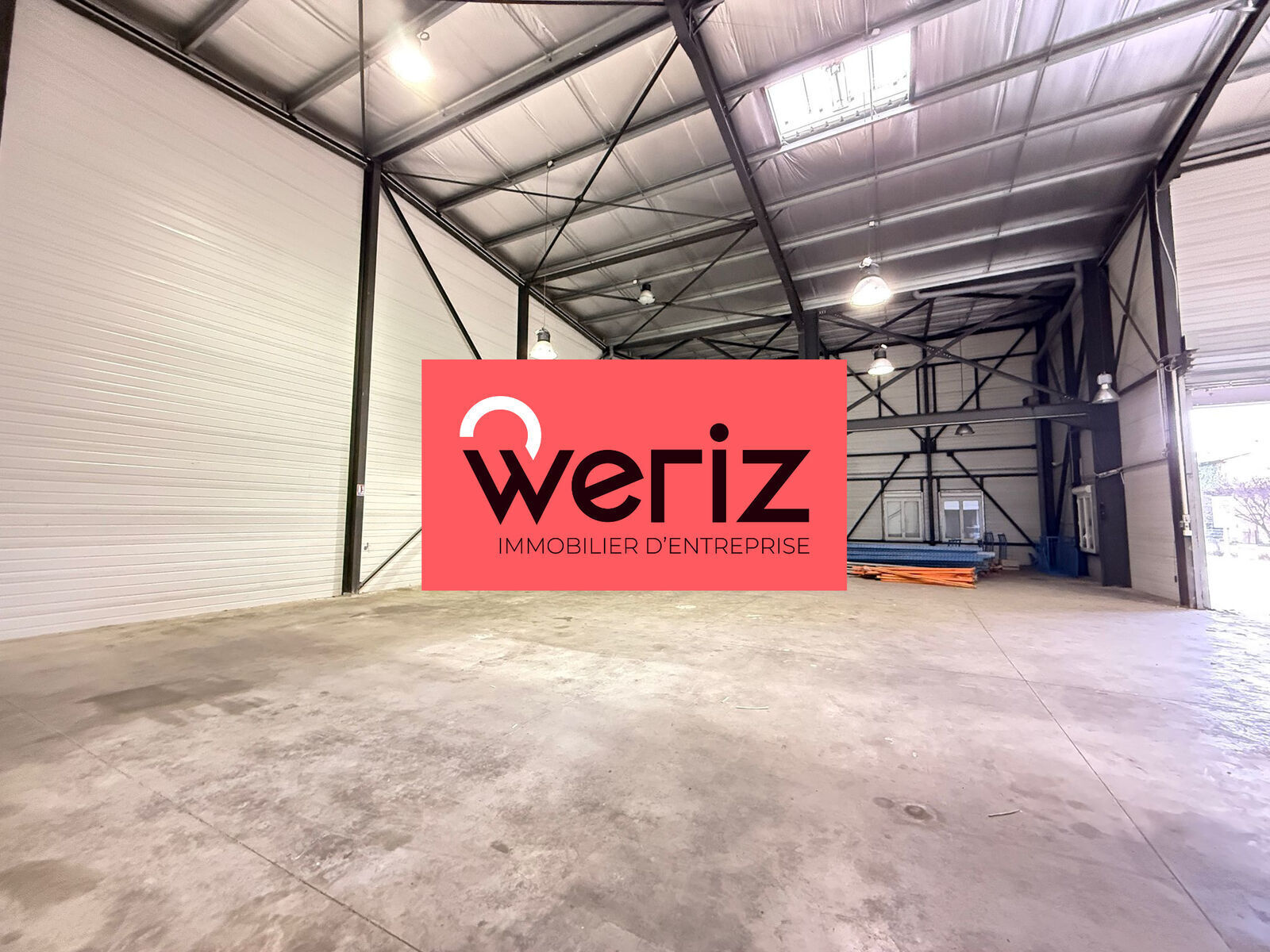 Flex in Aubagne for lease Building Photo- Image 1 of 10