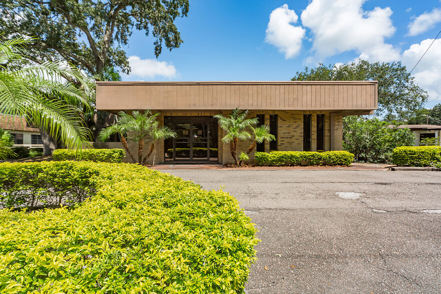 1216 Oakfield Dr, Brandon, FL for sale - Building Photo - Image 1 of 1