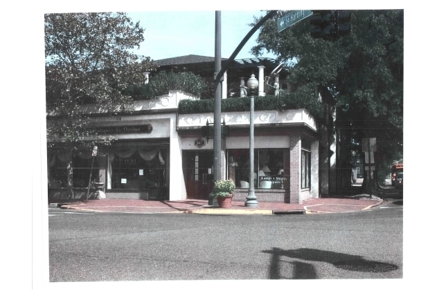 2 Harding Rd, Red Bank, NJ for lease Primary Photo- Image 1 of 9