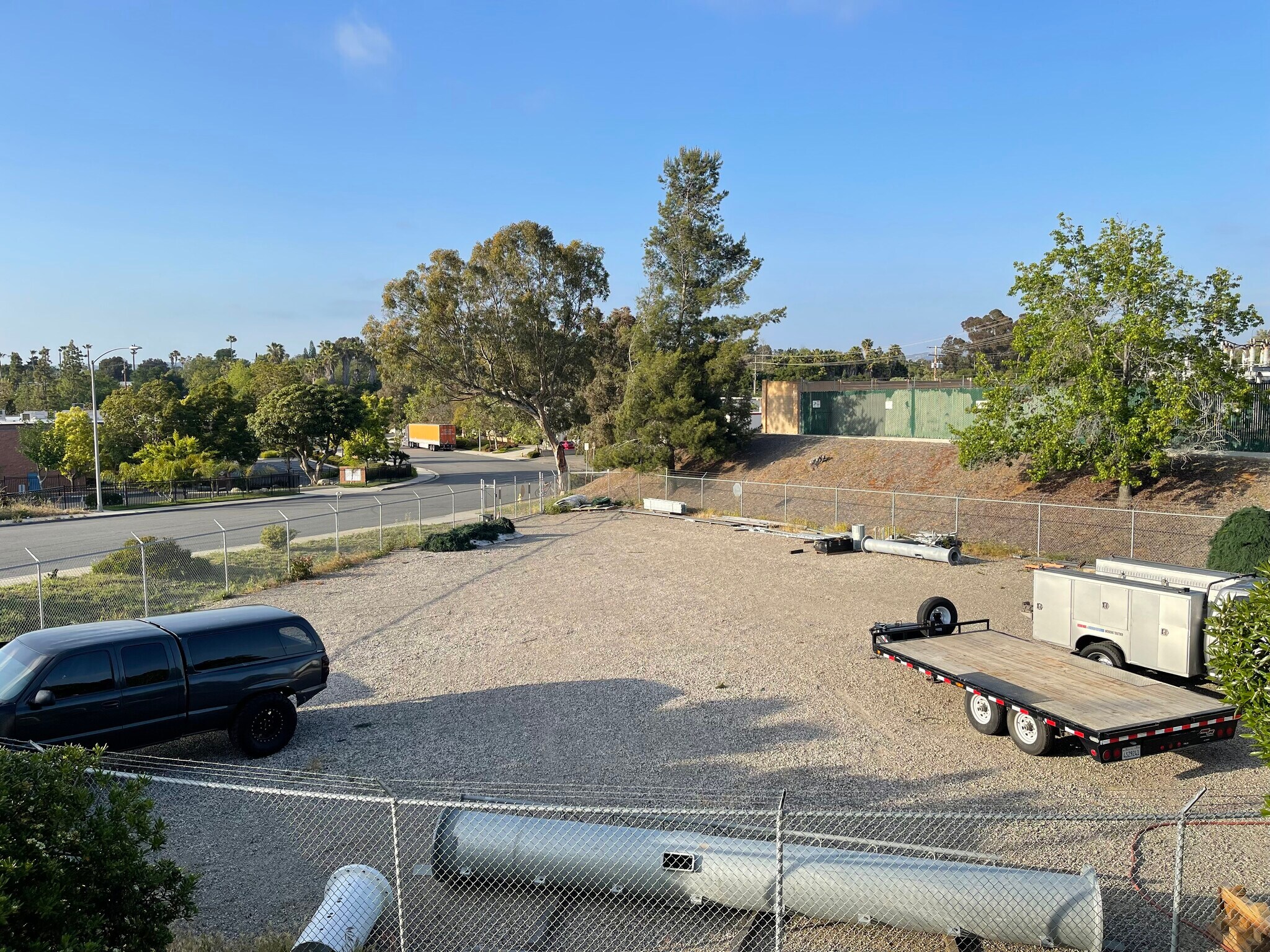 429 Industrial Way, Fallbrook, CA 92028 1054107500 (yard)