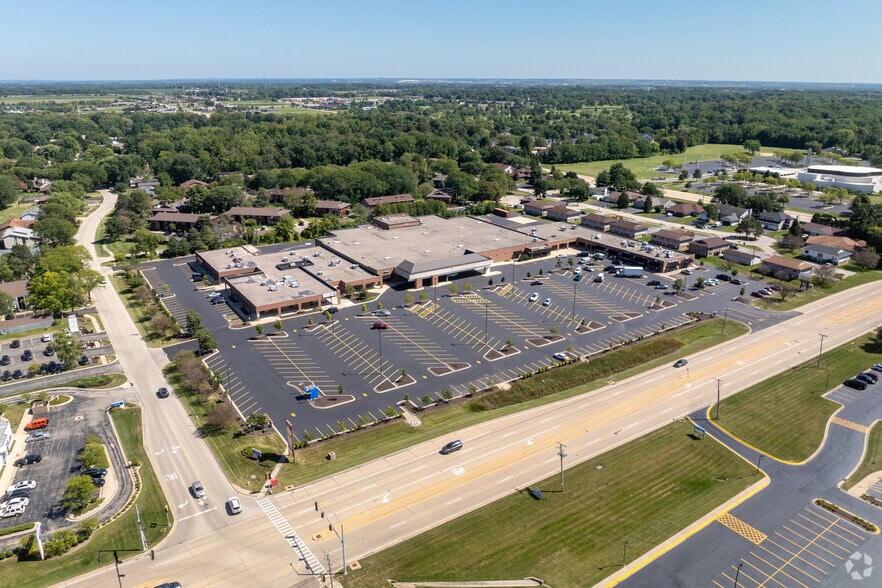 2579-2601 Mulford Rd N, Rockford, IL for lease - Aerial - Image 3 of 5