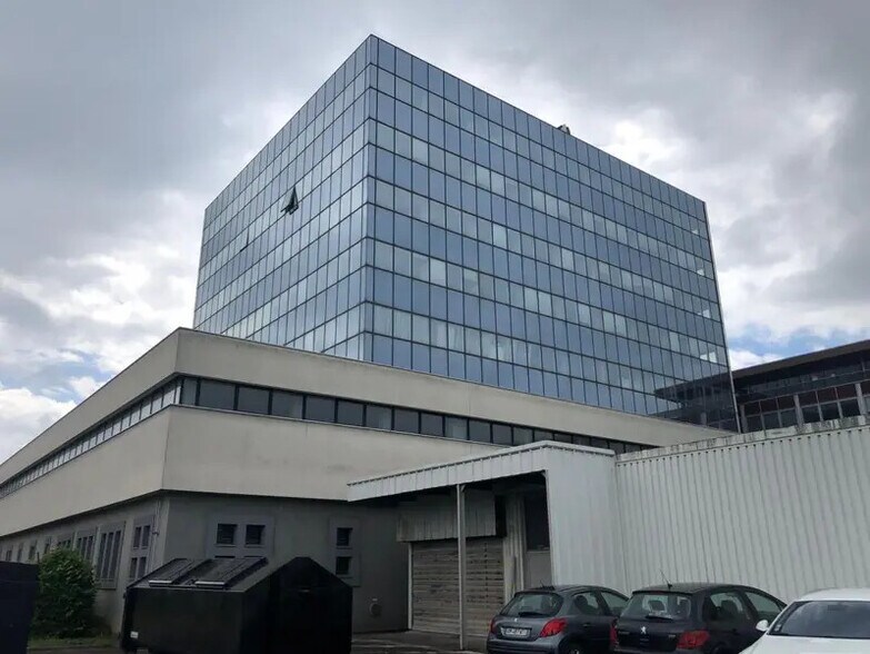 9 Rue Jacquard, Besançon for lease - Building Photo - Image 3 of 8