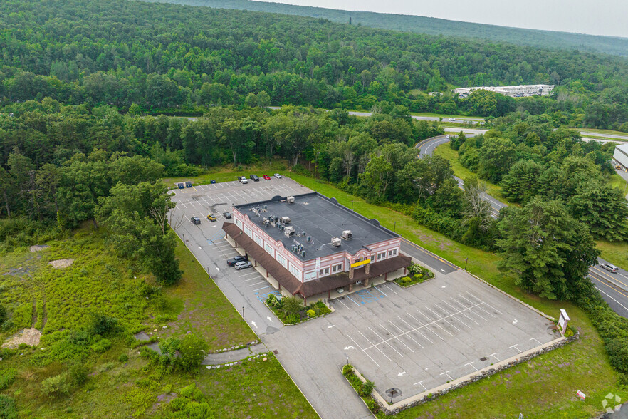 22 US Highway 6, Port Jervis, NY for lease - Building Photo - Image 3 of 32