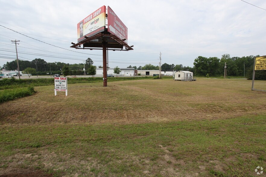 N Roberts Ave E Elizabethtown Rd, Lumberton, NC 28358