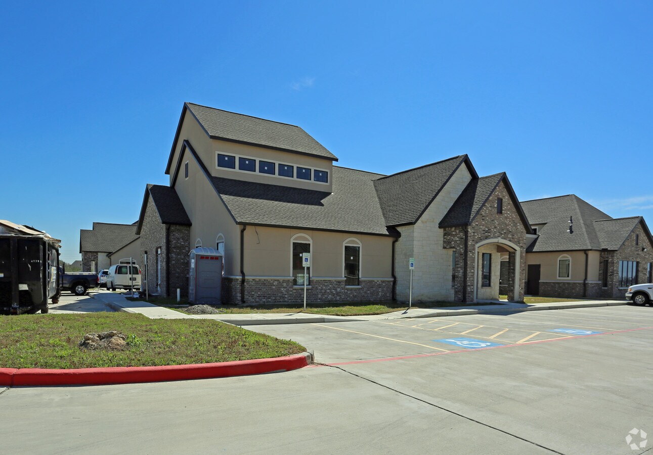 2222 Greenhouse Rd, Houston, TX 77084