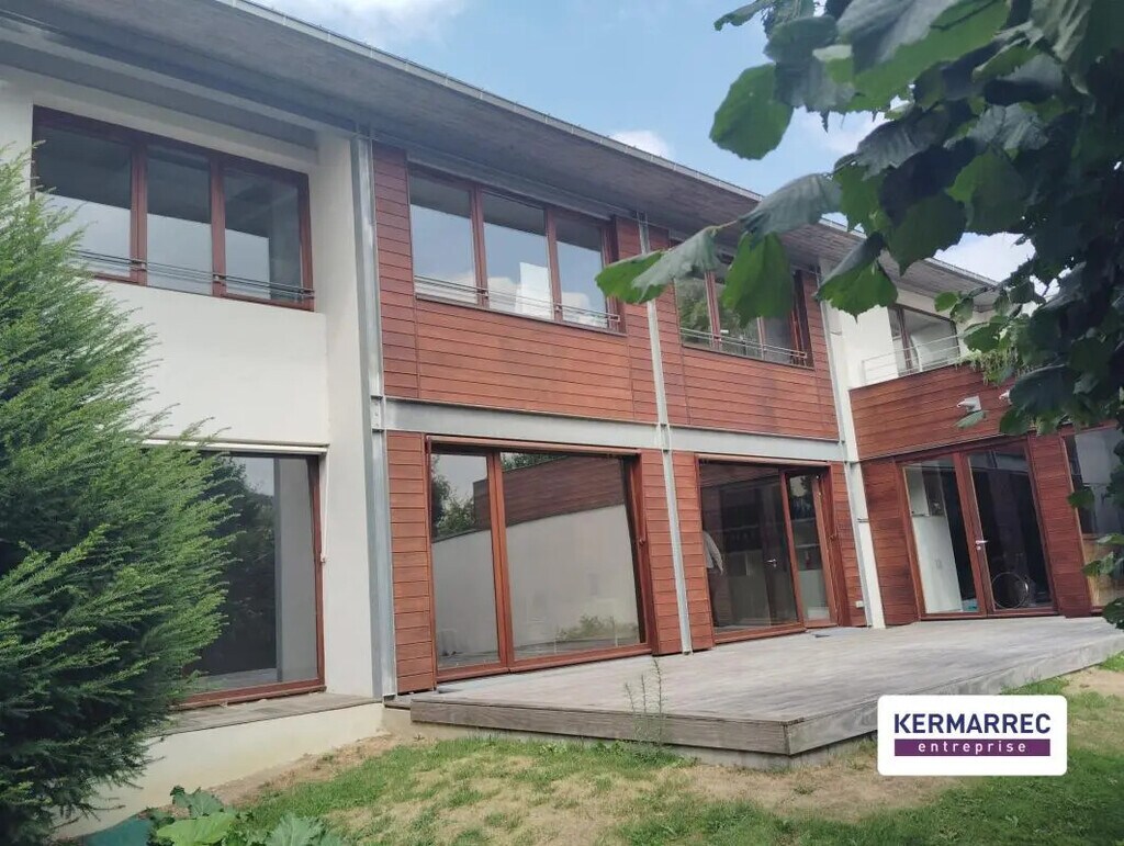 Location Bureaux 166 m² - Photo 1