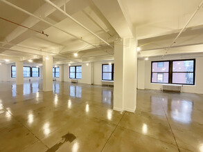 39-43 W 37th St, New York, NY for lease Interior Photo- Image 2 of 4