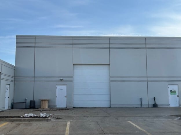 707 Ridgeview Dr, McHenry, IL for sale - Building Photo - Image 3 of 9