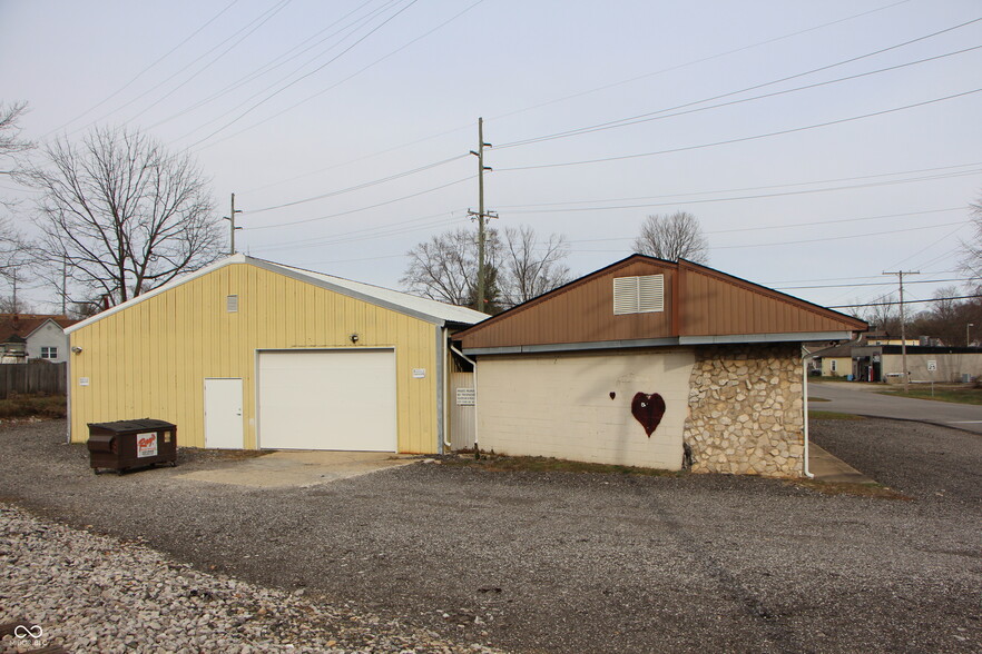 218 Cincinnati St, Franklin, IN for sale - Building Photo - Image 3 of 9