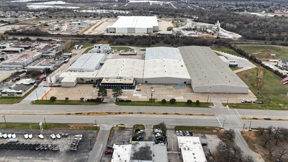 301 Hurst Blvd W, Hurst, TX for sale - Building Photo - Image 1 of 1