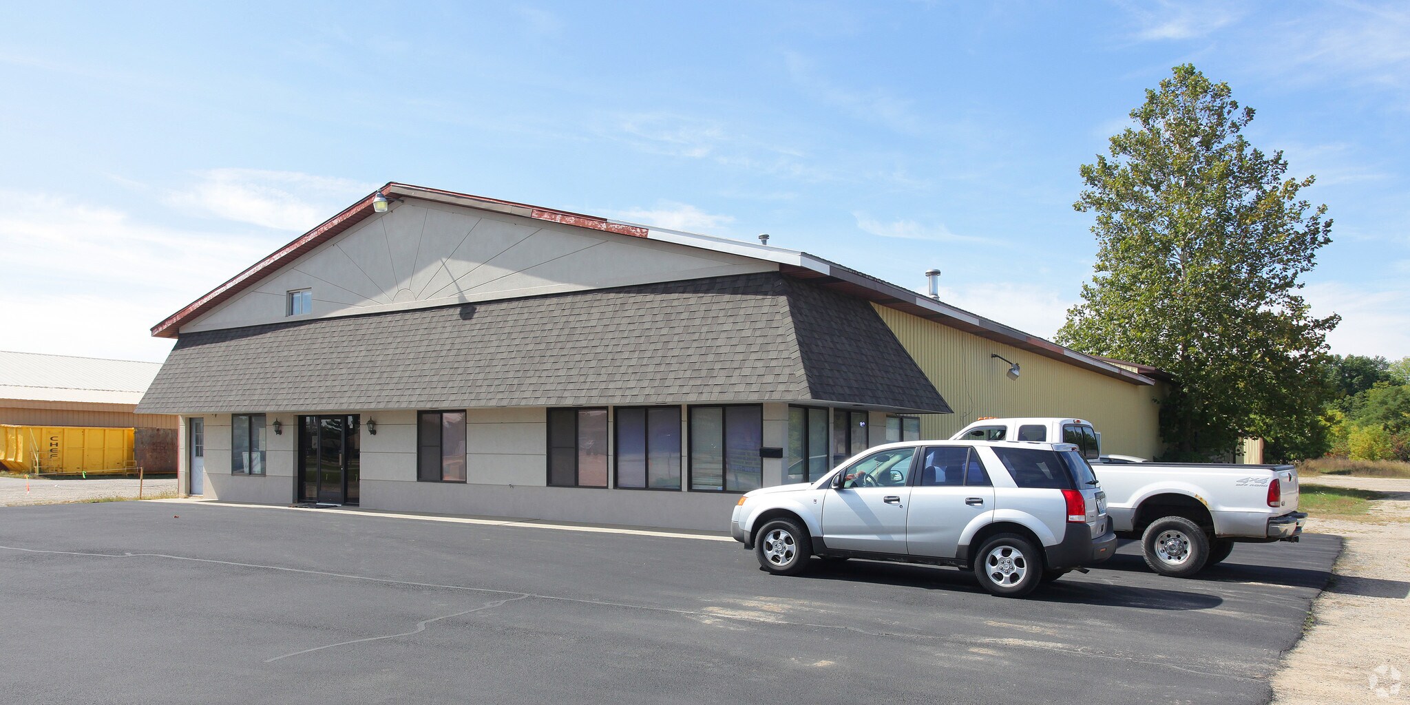 2505 Van Ommen Dr, Holland, MI for sale Primary Photo- Image 1 of 1