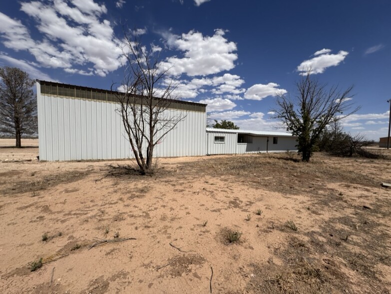 8006 Molinar, Carlsbad, NM for lease - Building Photo - Image 2 of 9