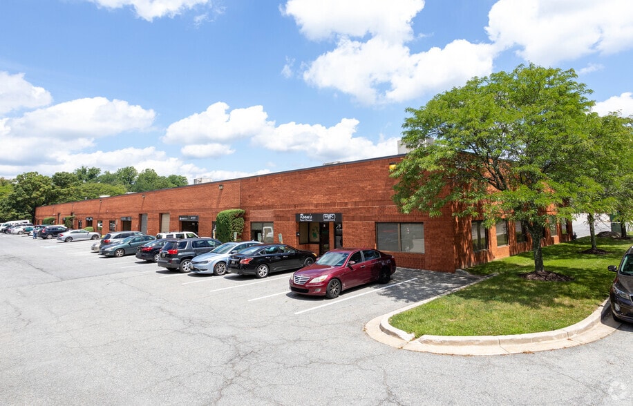 9631 Liberty Rd, Randallstown, MD for lease - Primary Photo - Image 2 of 10