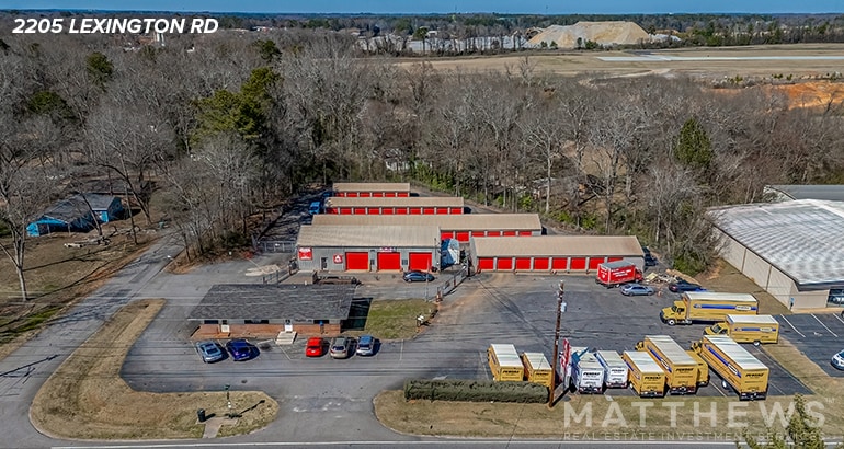 TOP DOG STORAGE PORTFOLIO portfolio of 2 properties for sale on LoopNet.com - Building Photo - Image 1 of 4