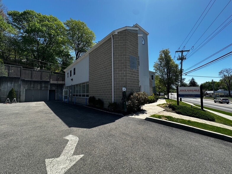 176 N Highland Ave, Ossining, NY for lease - Building Photo - Image 3 of 12