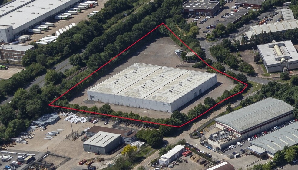 Longshot Ln, Bracknell, BKS RG12 8XW Industrial for Lease