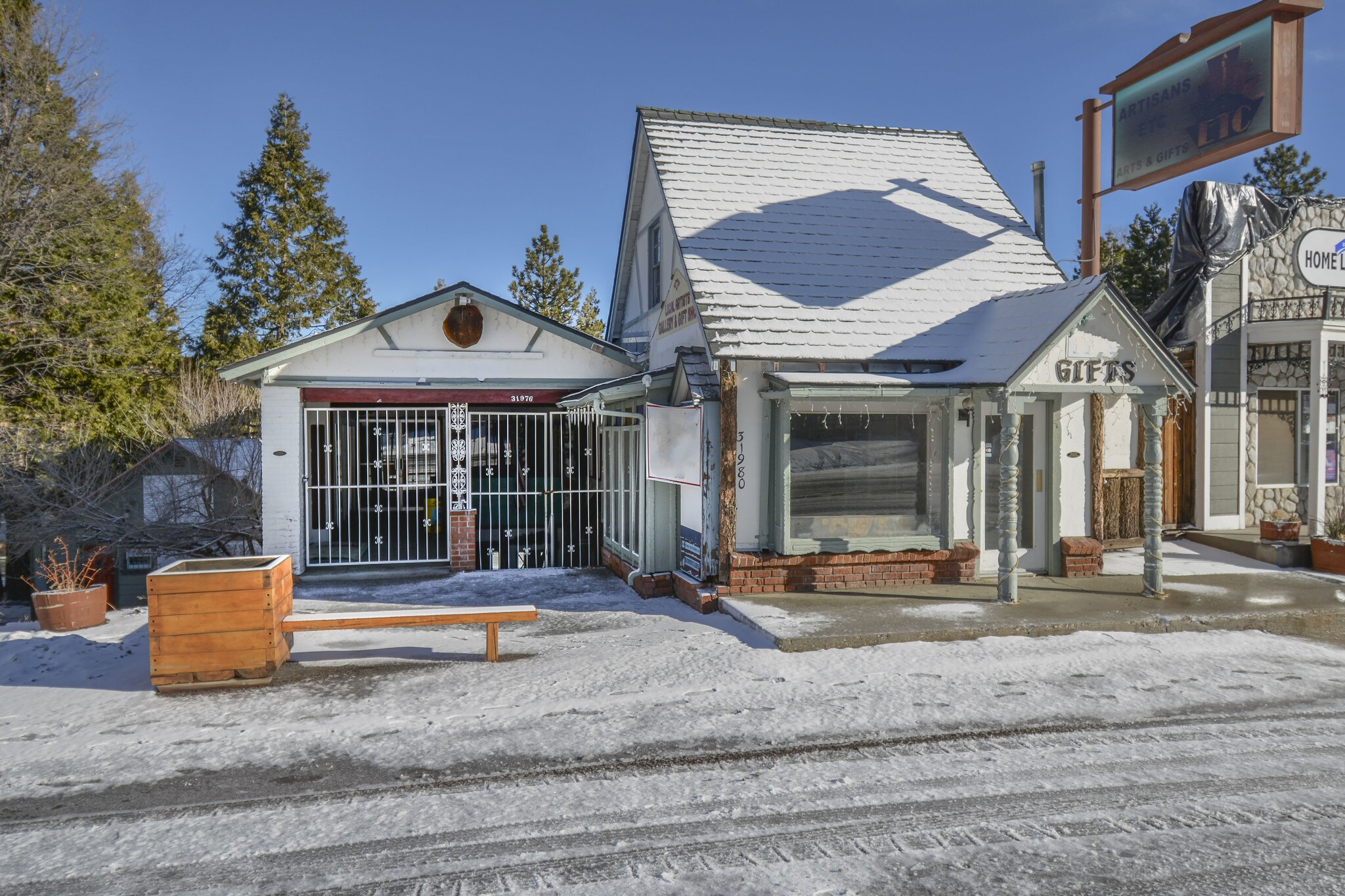 31976-31980 Hilltop Dr, Running Springs, CA for sale Building Photo- Image 1 of 1