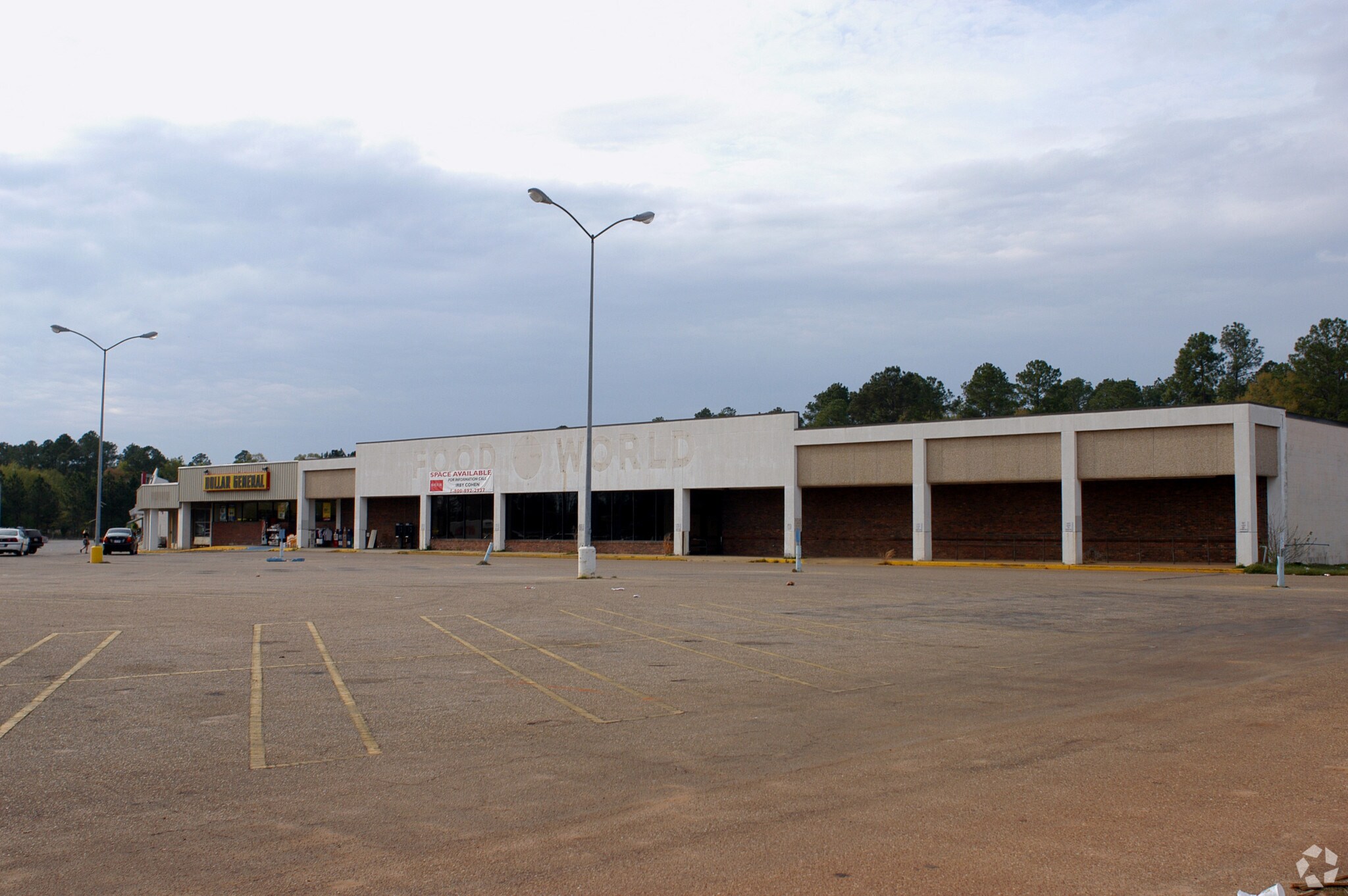 2212 Ross Clark Cir, Dothan, AL for sale Primary Photo- Image 1 of 1