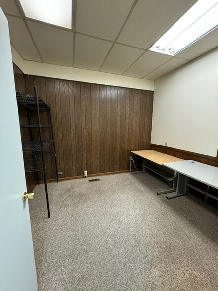 149 S 6th St, Seward, NE for lease - Interior Photo - Image 3 of 5