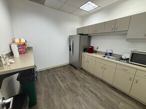 425 W Capitol Ave, Little Rock, AR for lease Interior Photo- Image 1 of 4