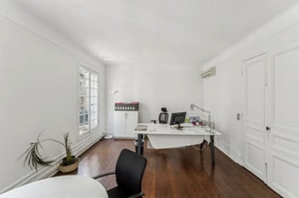 34 Rue Du Général Delestraint, Paris for lease Interior Photo- Image 2 of 9