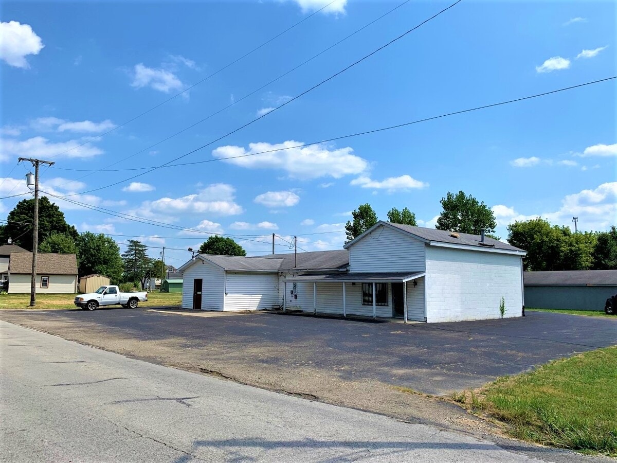 106 Myers St, Creston, OH 44217