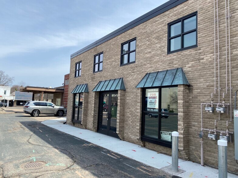 1-11 Division St E, Buffalo, MN for sale - Building Photo - Image 1 of 1