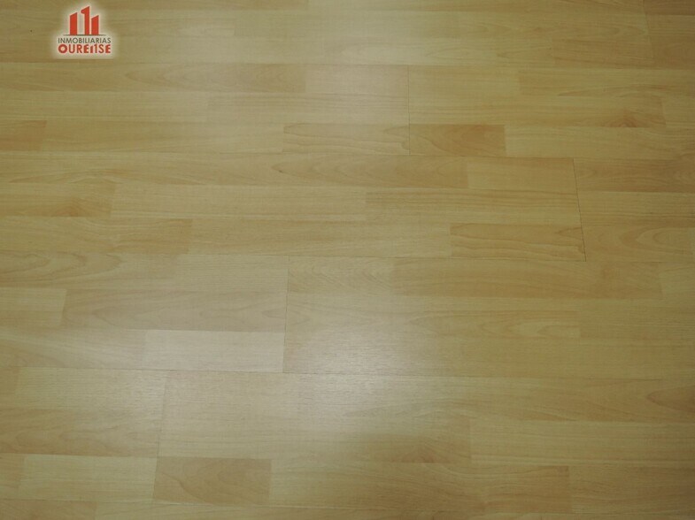 Office in Ourense for lease - Building Photo - Image 1 of 8