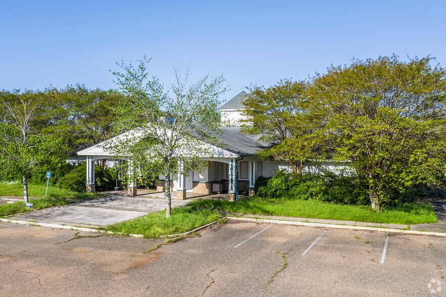 13615 A Old Hwy 61, Robinsonville, MS 38664 Specialty For Sale