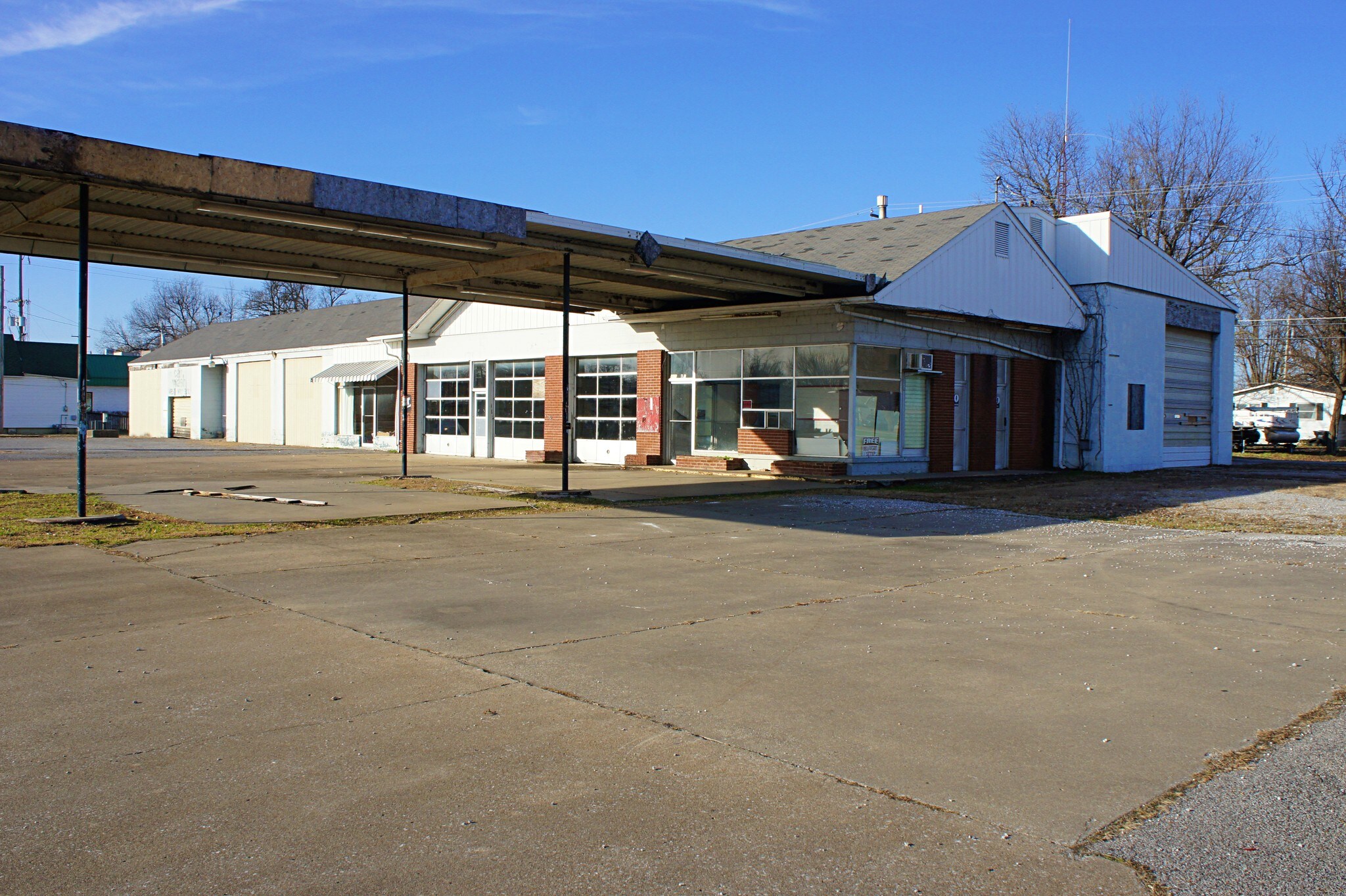 911 E 5th St, Metropolis, IL for sale Building Photo- Image 1 of 1