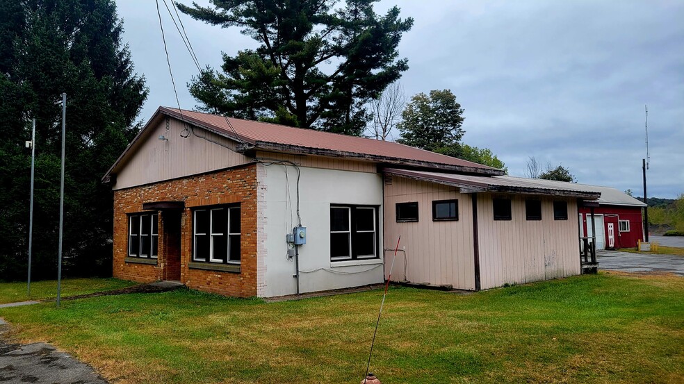 915 Trenton Falls Rd, Remsen, NY for sale - Building Photo - Image 2 of 3