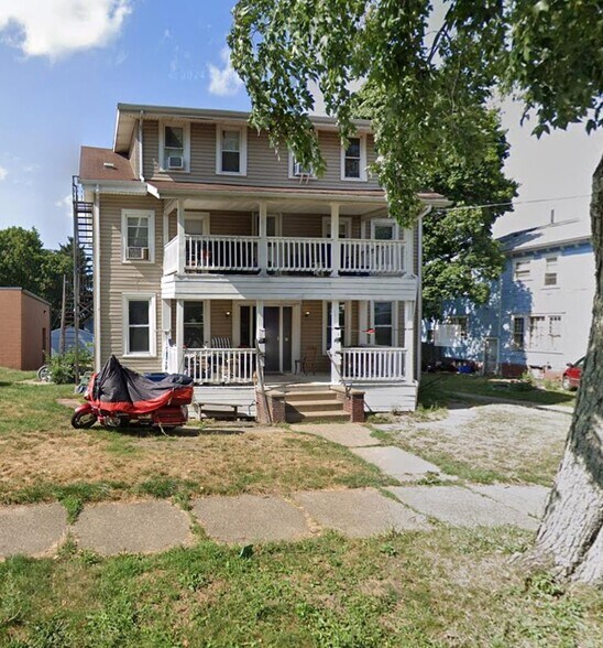 42 E Columbia St, Alliance, OH for sale - Building Photo - Image 1 of 1