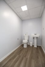 1475 Palisado Ave, Windsor, CT for sale Interior Photo- Image 2 of 26