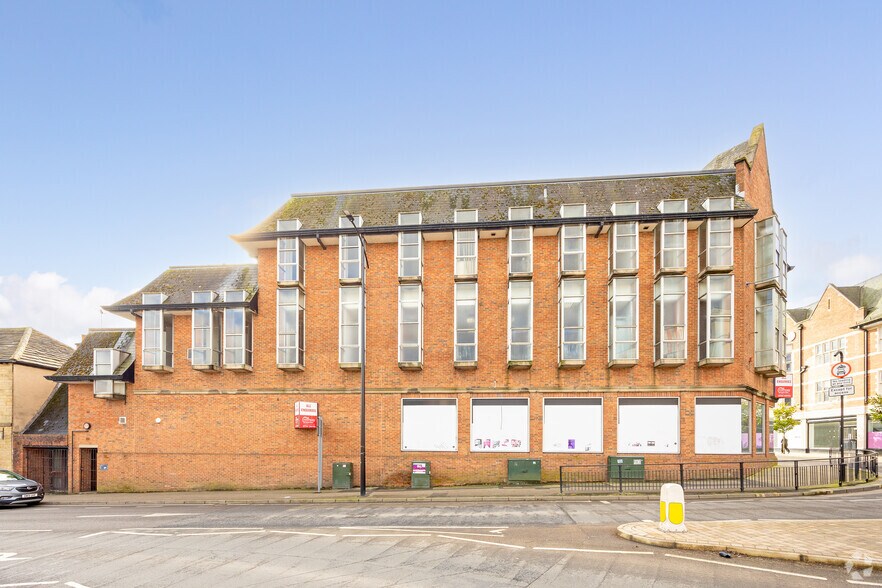 Elder Way, Chesterfield for lease - Building Photo - Image 2 of 3