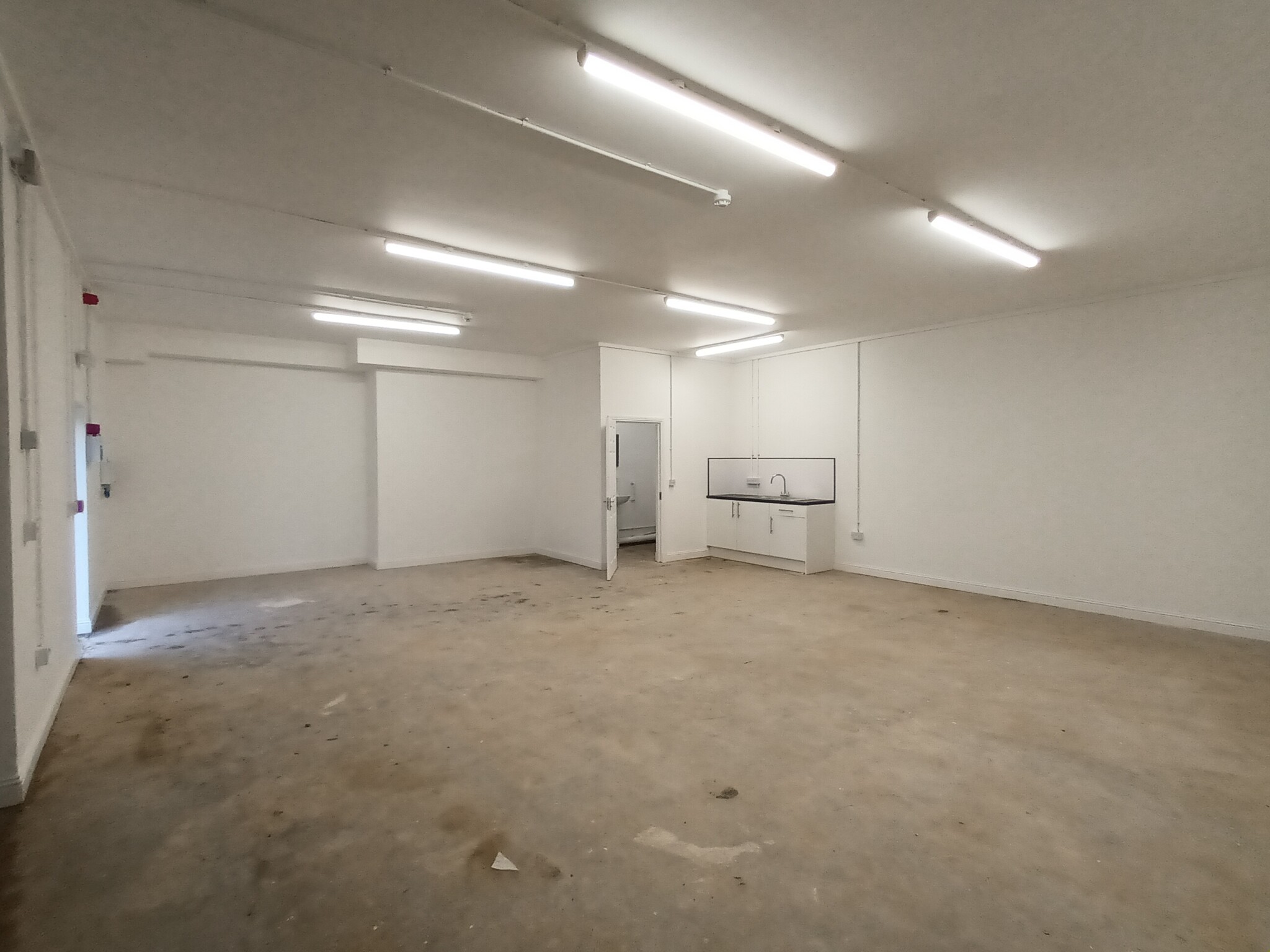 85 Bogmoor Rd, Glasgow for lease Interior Photo- Image 1 of 8