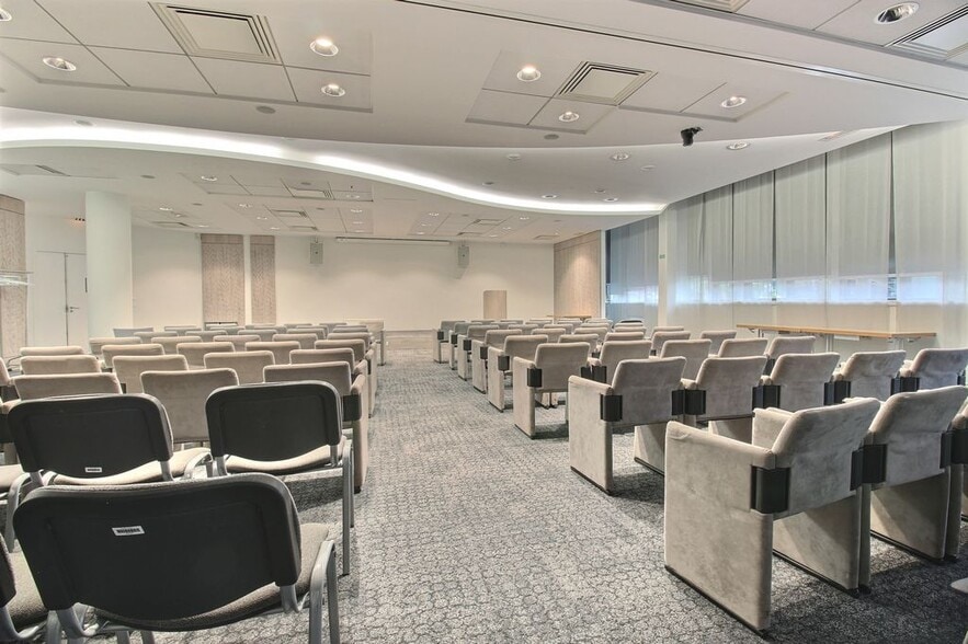 22-26 Avenue René Fonck, Paris for lease - Interior Photo - Image 3 of 6