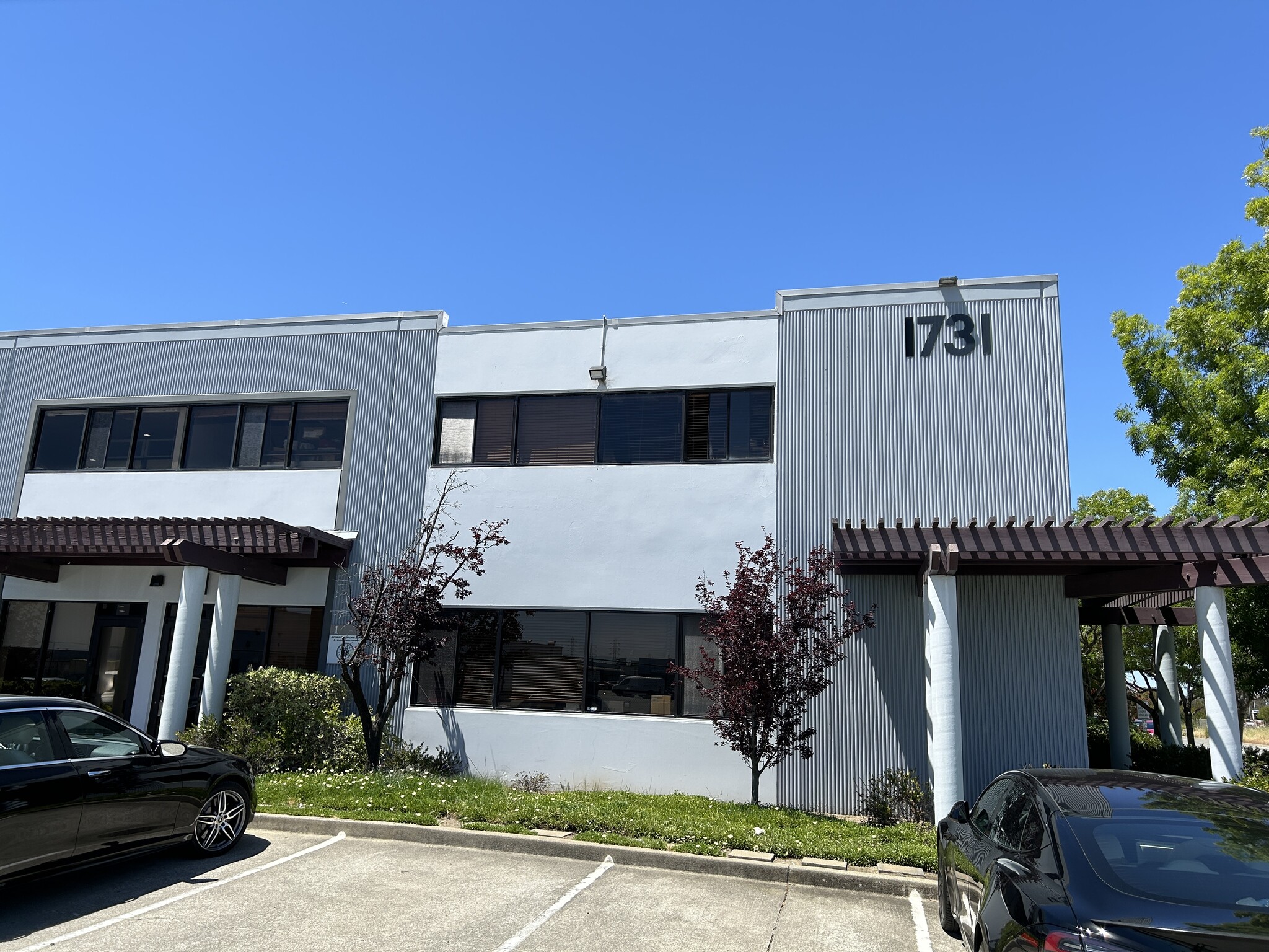 1731 Adrian Rd, Burlingame, CA for lease Building Photo- Image 1 of 3