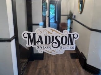 More details for 210 N Madison St, Woodstock, IL - Retail for Lease