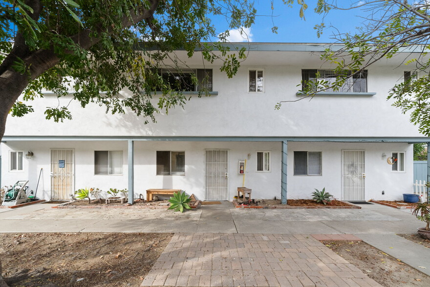 228 S El Camino Real, Oceanside, CA for sale - Primary Photo - Image 1 of 27