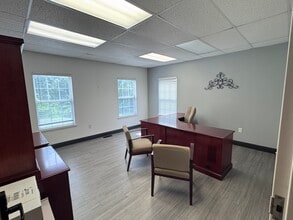 10 Accountants Cir, Seneca, SC for lease Interior Photo- Image 1 of 4