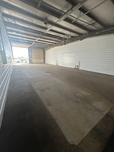 4701 S Limit Ave, Sedalia, MO for lease - Building Photo - Image 3 of 9